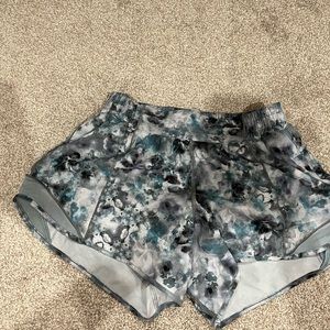 Hotty Hot LR Short 4” Lined Lululemon shorts